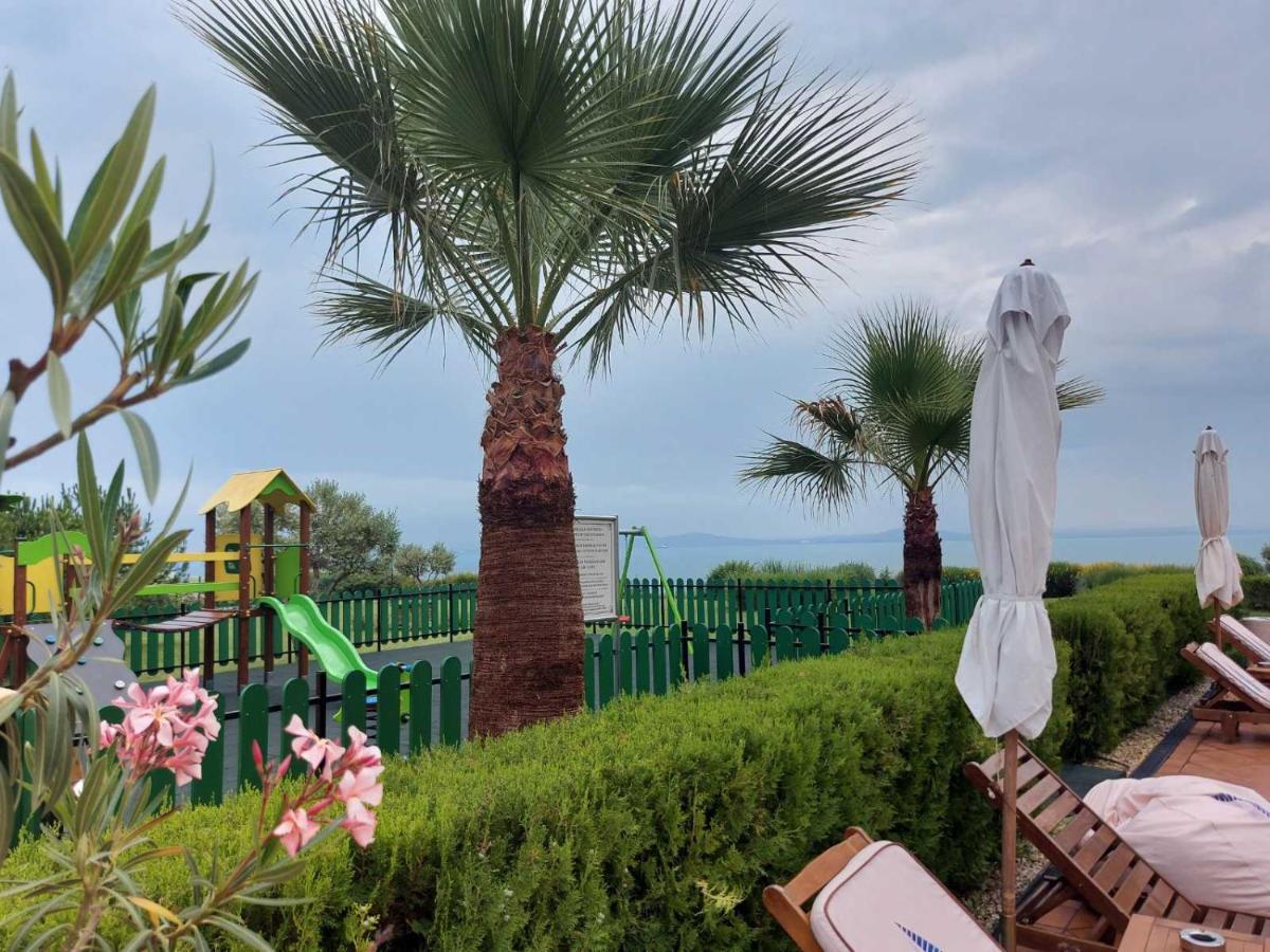 Sarafovo D&V Apartments Burgas Bagian luar foto