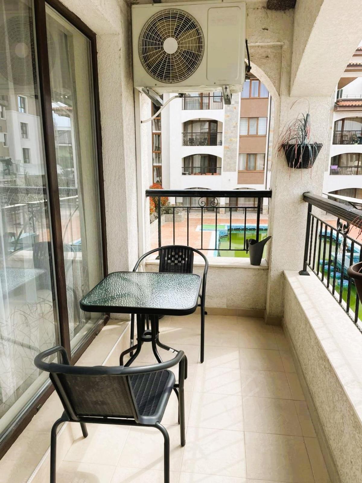 Sarafovo D&V Apartments Burgas Bagian luar foto