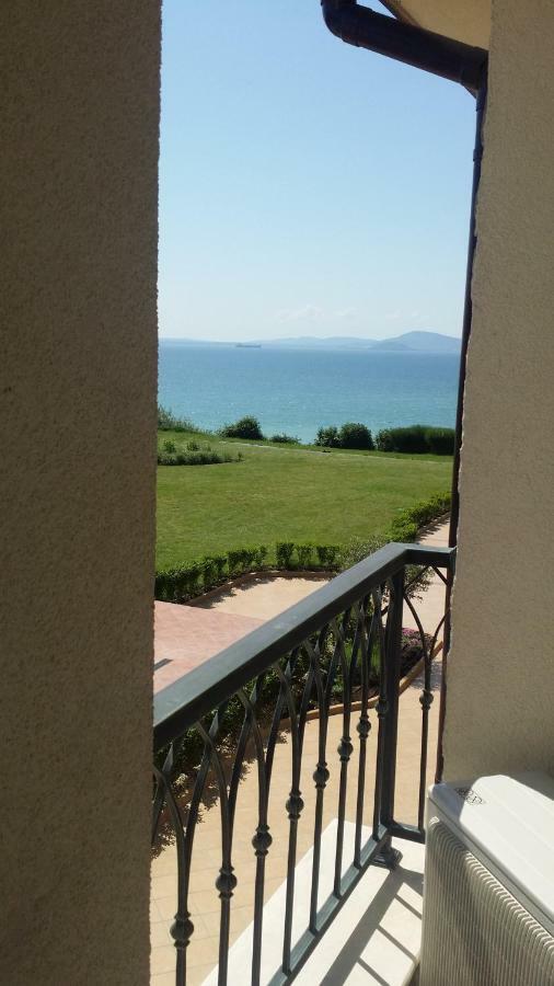 Sarafovo D&V Apartments Burgas Bagian luar foto