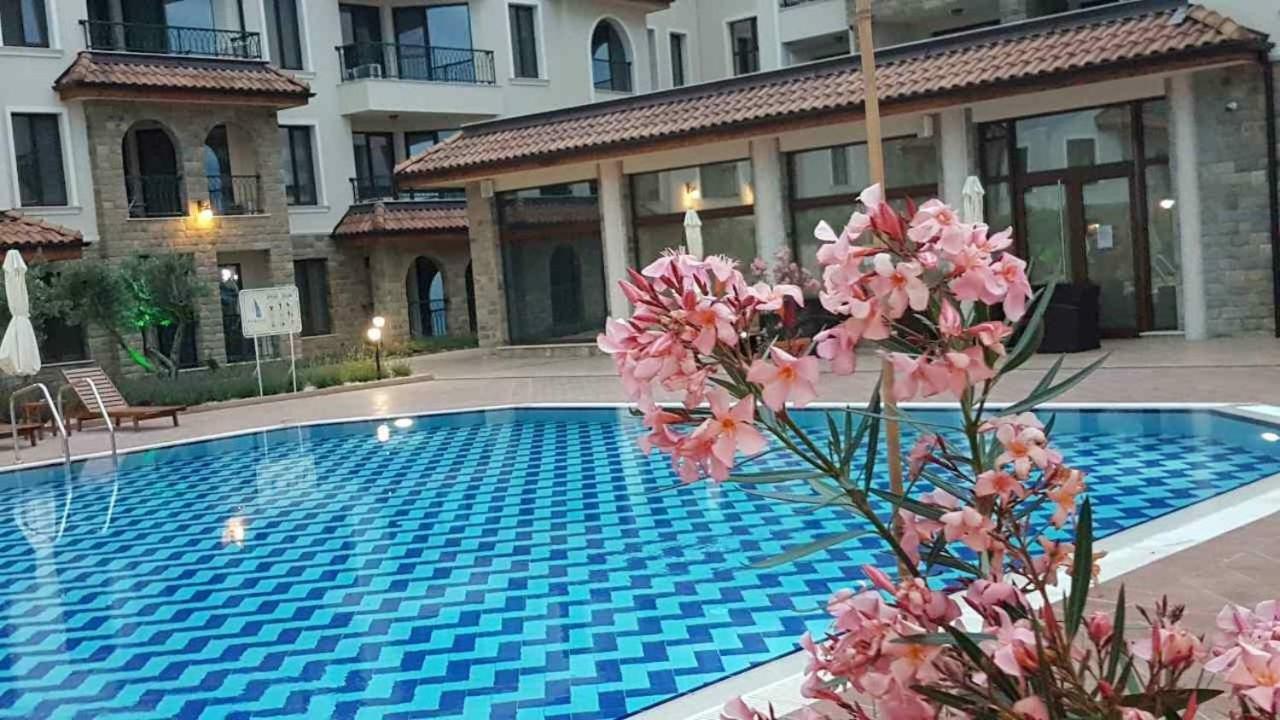 Sarafovo D&V Apartments Burgas Bagian luar foto