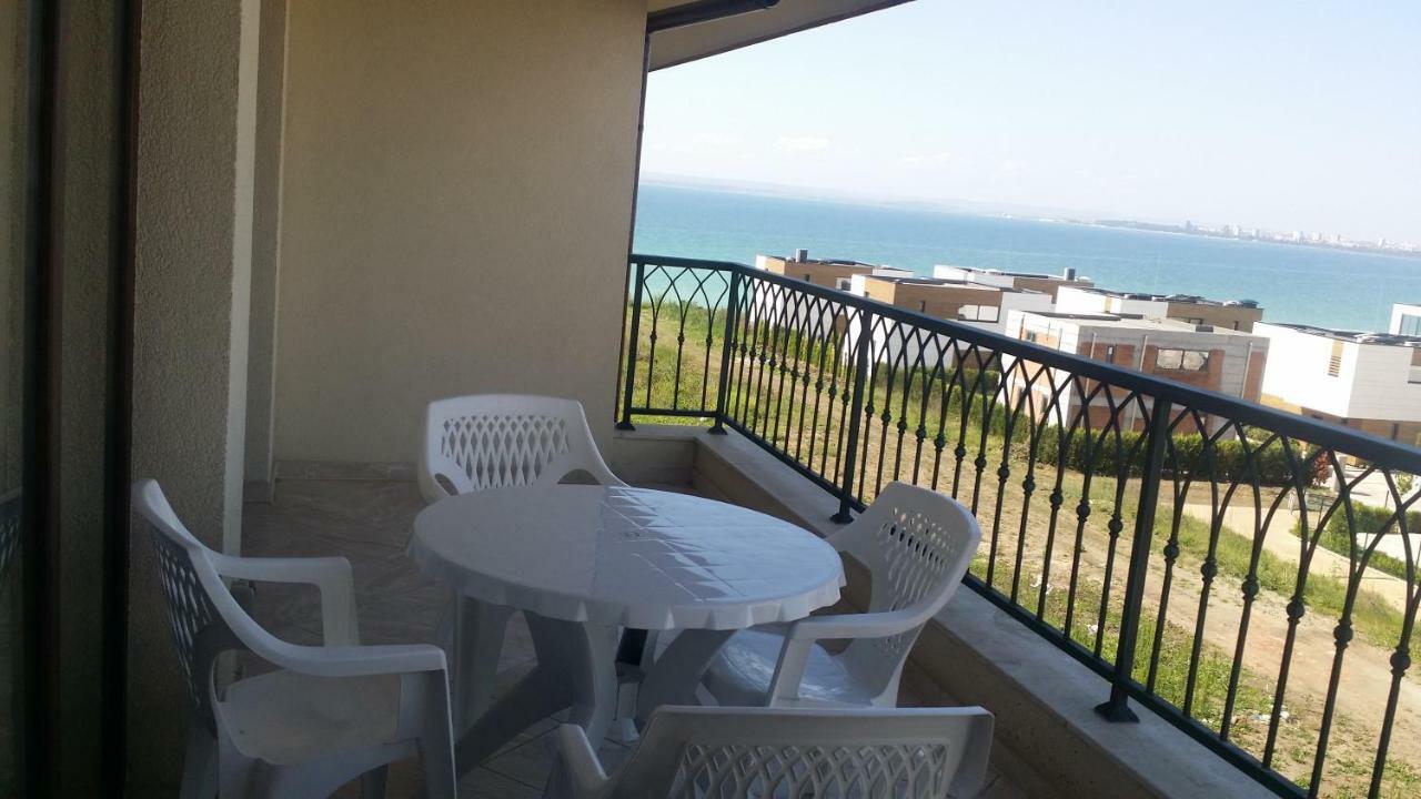 Sarafovo D&V Apartments Burgas Bagian luar foto